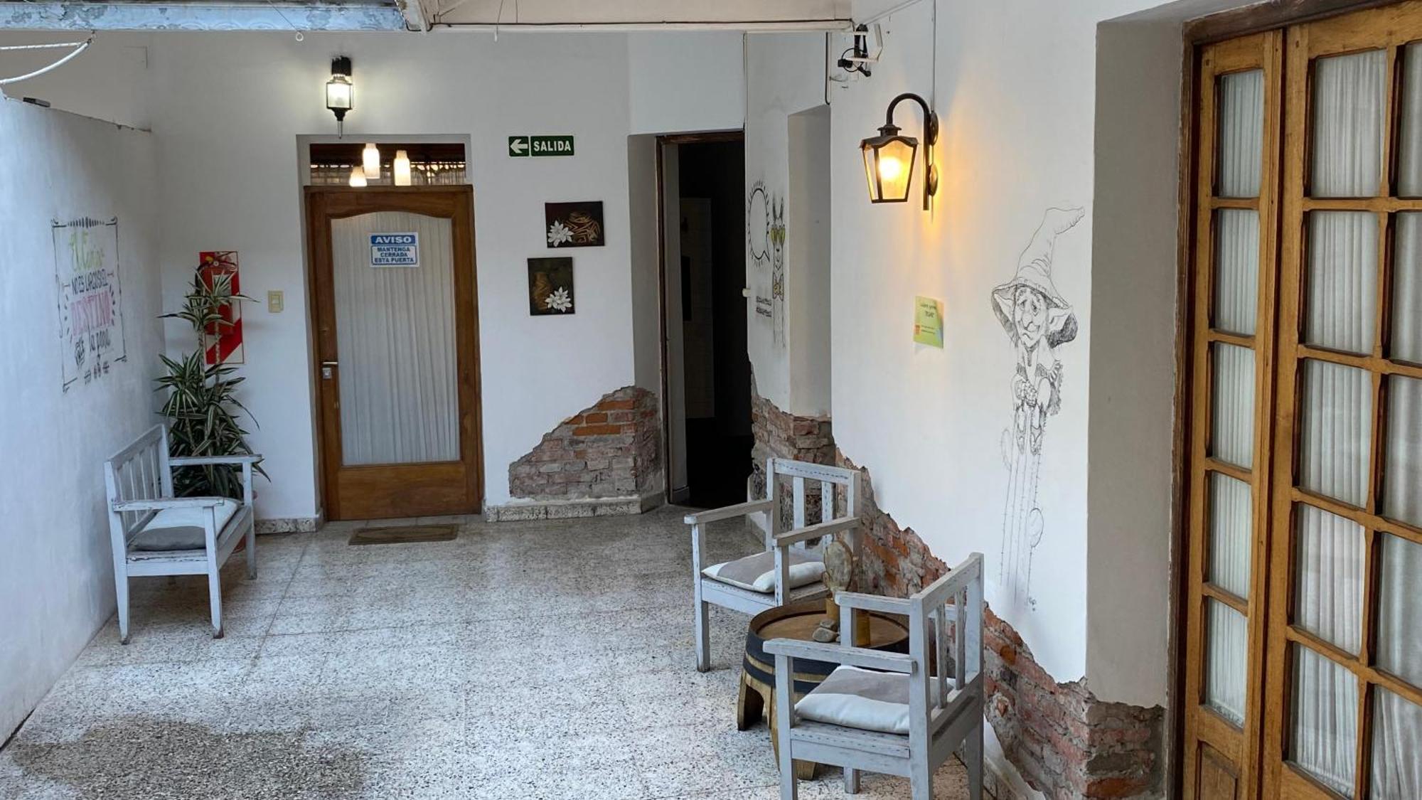 Alojamiento En El Centro De Salta - Casaguemessalta Buitenkant foto
