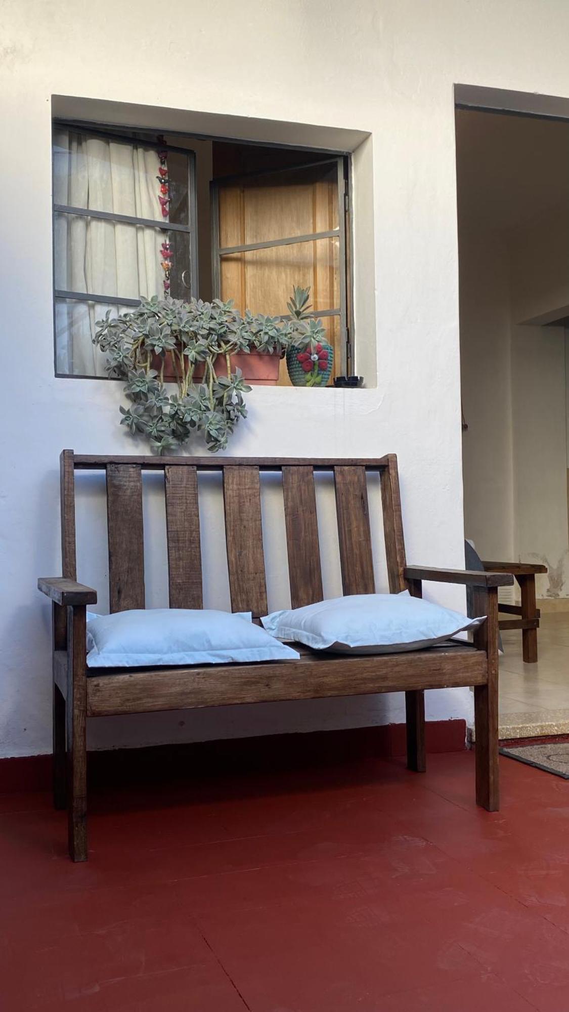Alojamiento En El Centro De Salta - Casaguemessalta Buitenkant foto