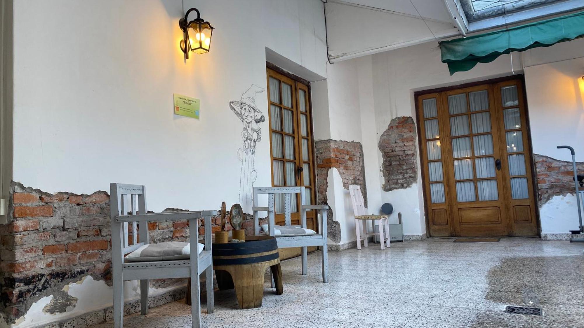 Alojamiento En El Centro De Salta - Casaguemessalta Buitenkant foto